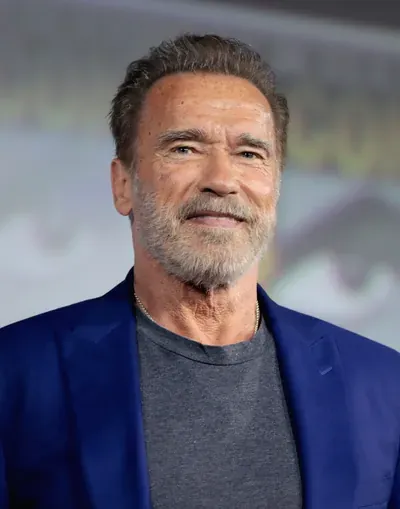 Arnold Schwarzenegger: O Ícone da Ficção Científica que Moldou Gerações de Block