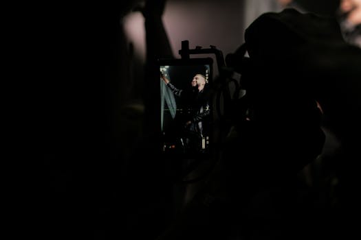 Biografia musical sobre Michael Jackson brilha nos cinemas - Veja a abertura inc