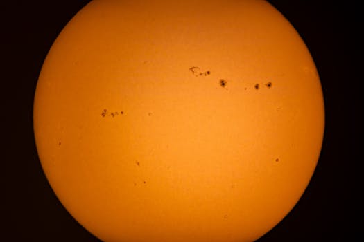 Solarradio: Sol lança colossal flare solar e ejeção de massa coronal, aumentando