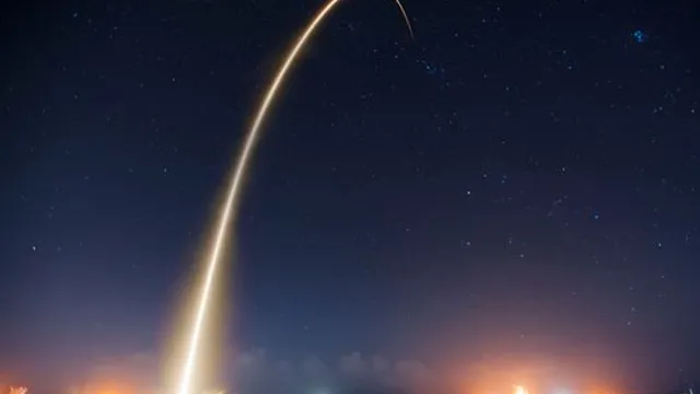 SpaceX lança 24 satélites da constelação Starlink em órbita após IPO de US$ 1,77